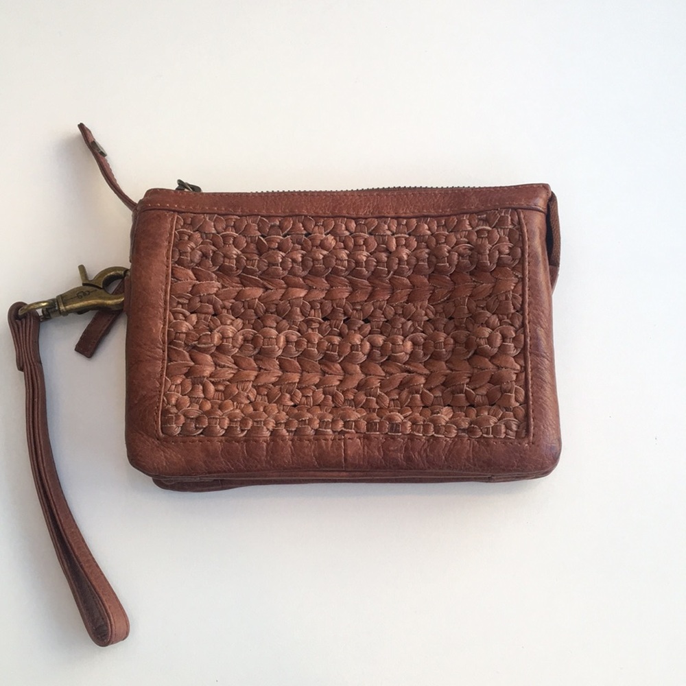 Billie Braided Clutch